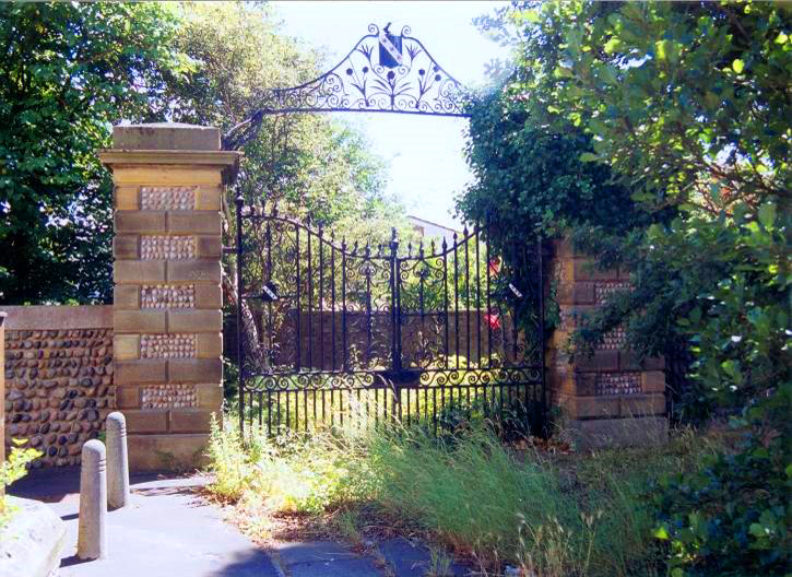 Blackpool Road gateway to Heyhouses, St Annes