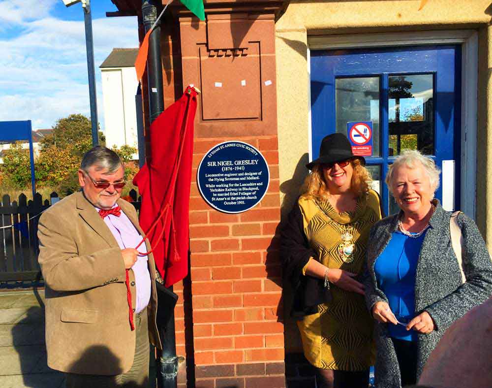 Unveiling of the Sir Nigel Gresley blue plaque